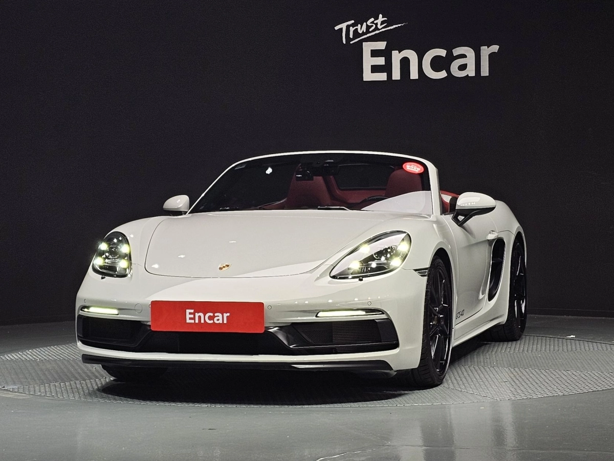 PORSCHE 718 BOXSTER