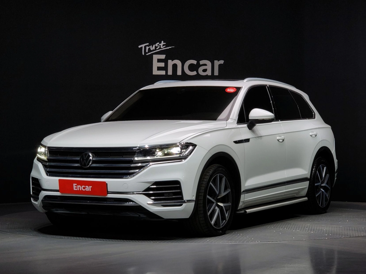 VOLKSWAGEN TOUAREG