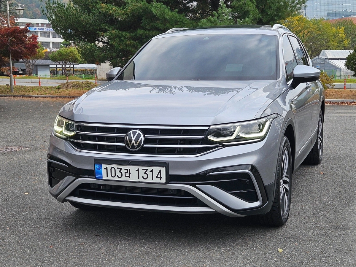 VOLKSWAGEN TIGUAN ALLSPACE