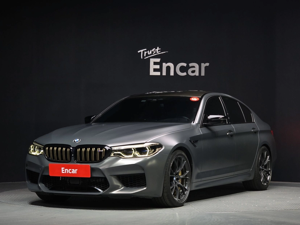 BMW M5 F90
