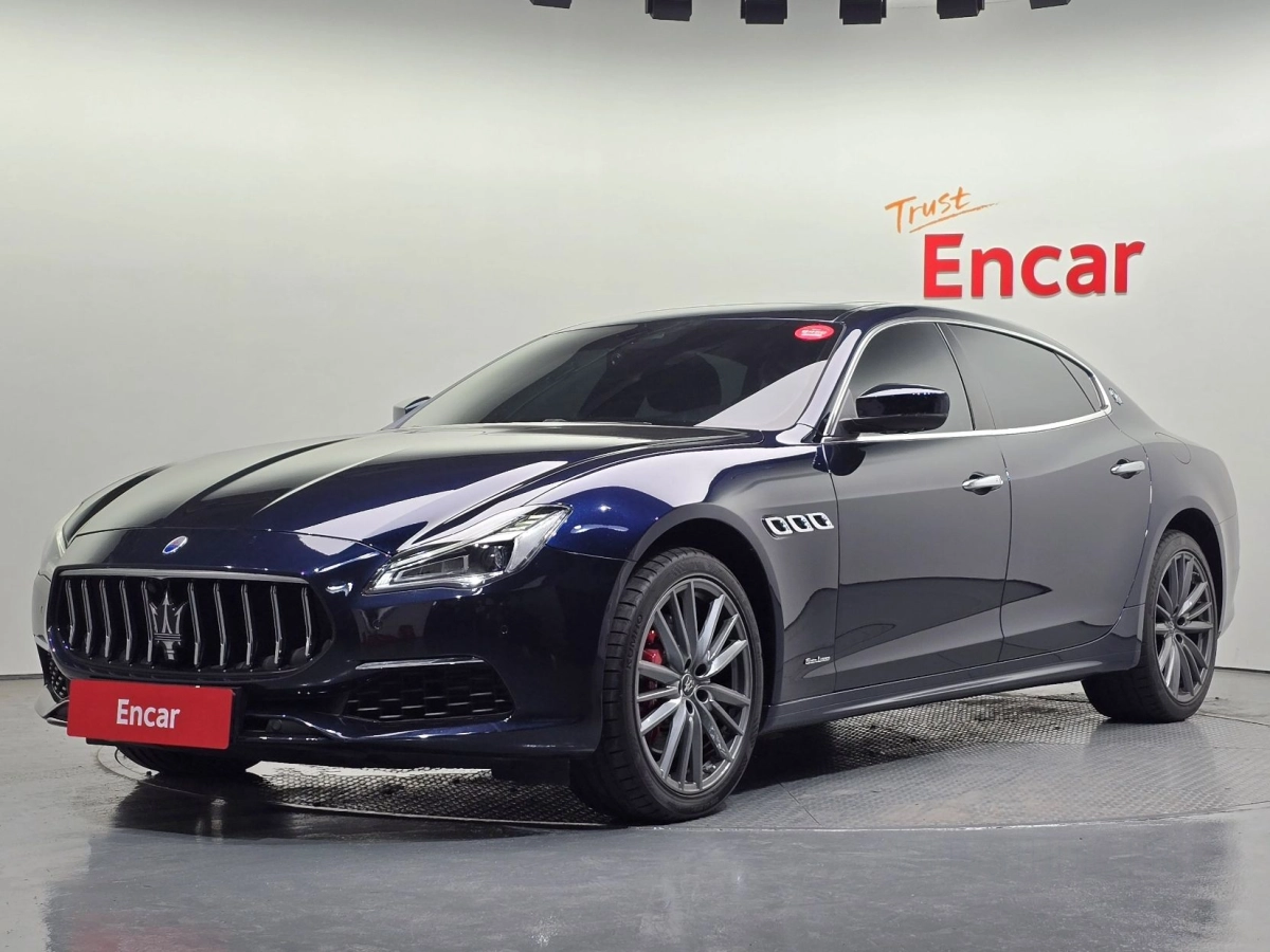 MASERATI QUATTROPORTE  2021