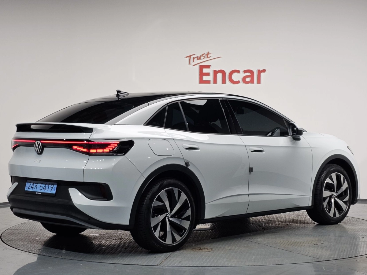 VOLKSWAGEN ID.5