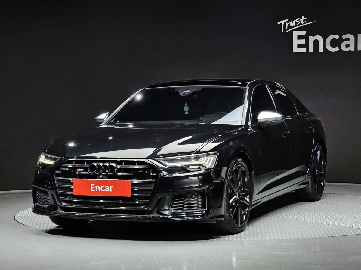 AUDI S6 C8  2021