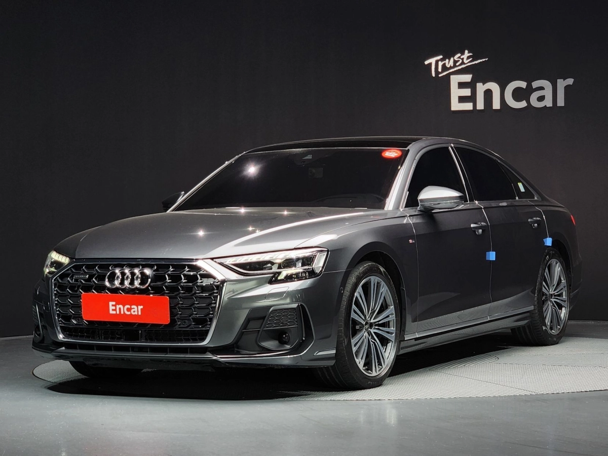 AUDI A8 D5  2023