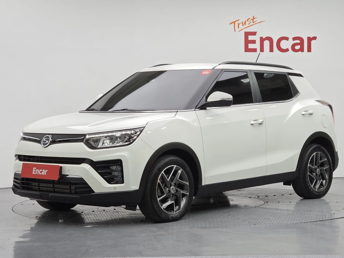 SSANGYONG TIVOLI VERY NEW