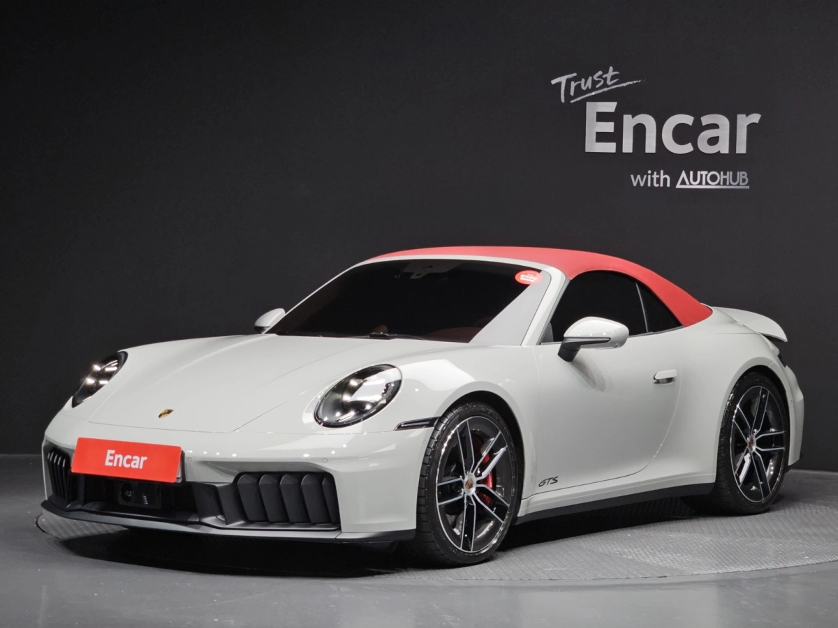 PORSCHE 911 992  2025