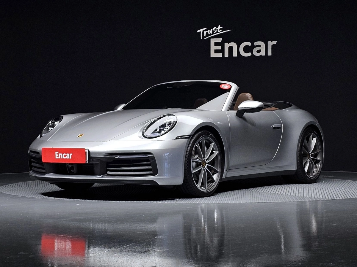 PORSCHE 911 992  2024