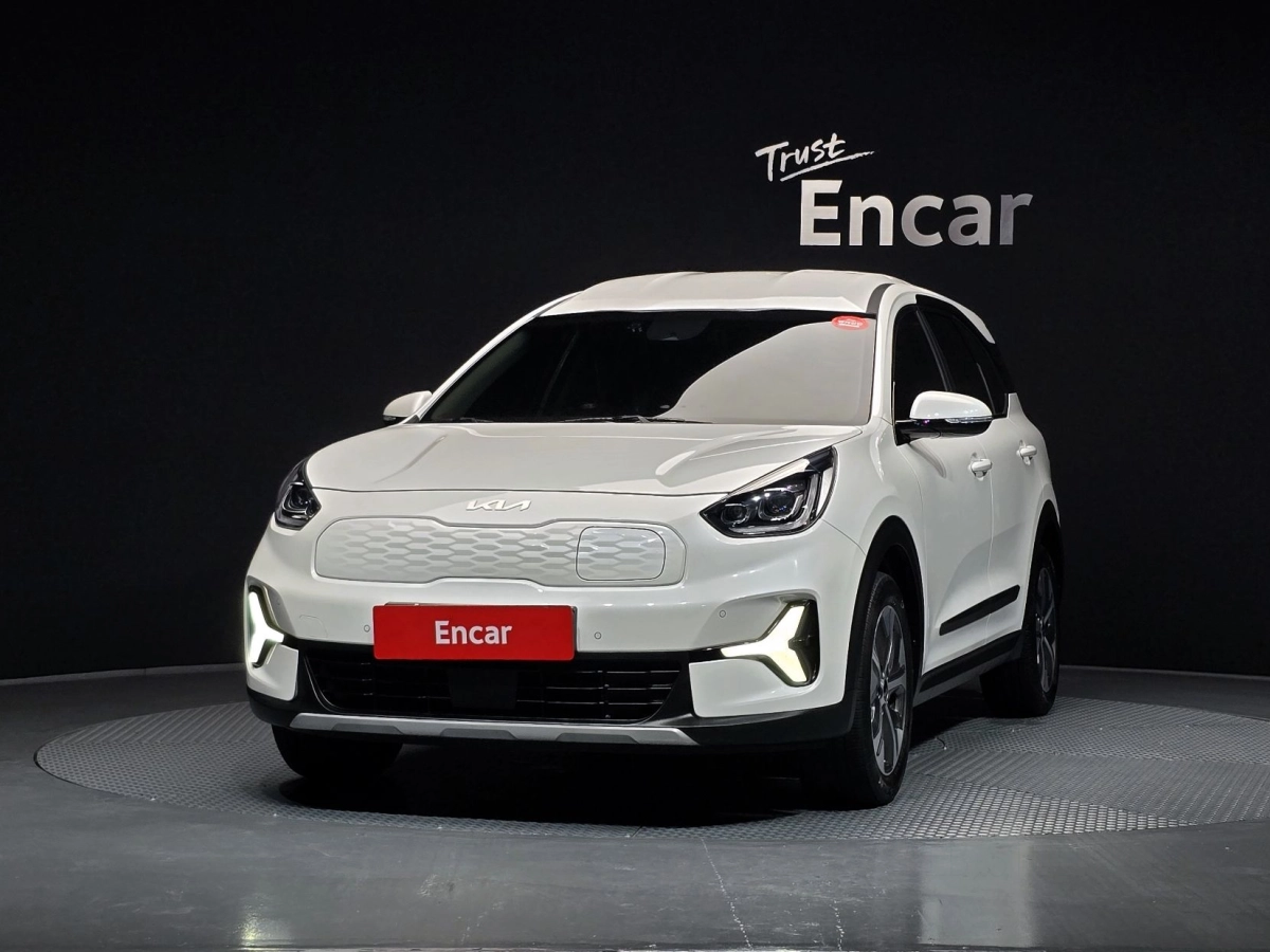 KIA NIRO PLUS