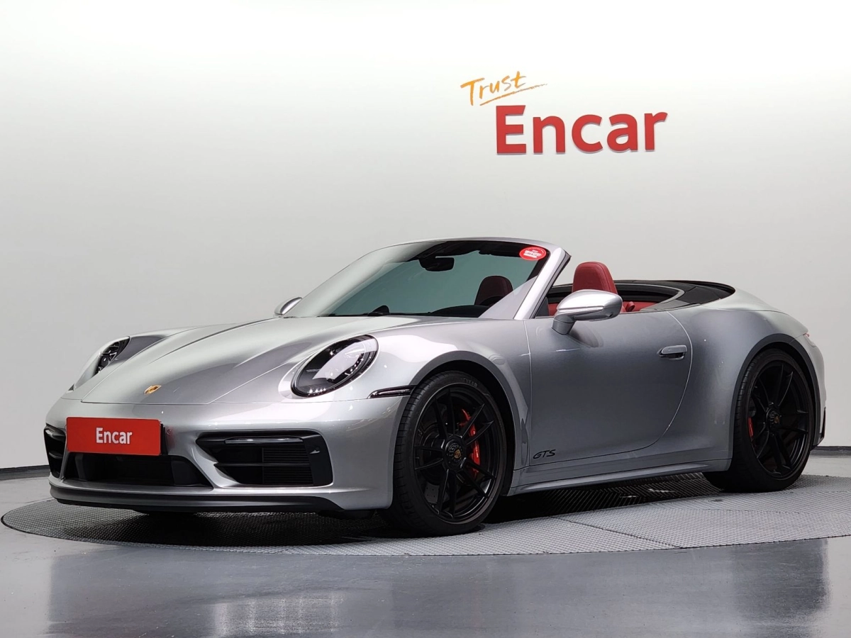 PORSCHE 911 992  2024