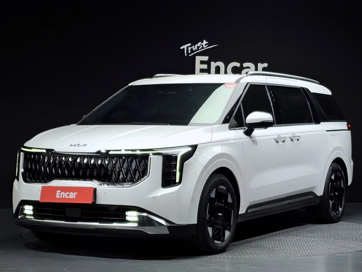 KIA CARNIVAL 2025