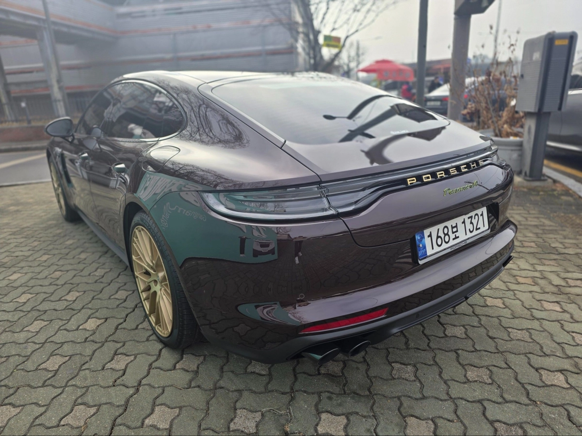 PORSCHE PANAMERA 971