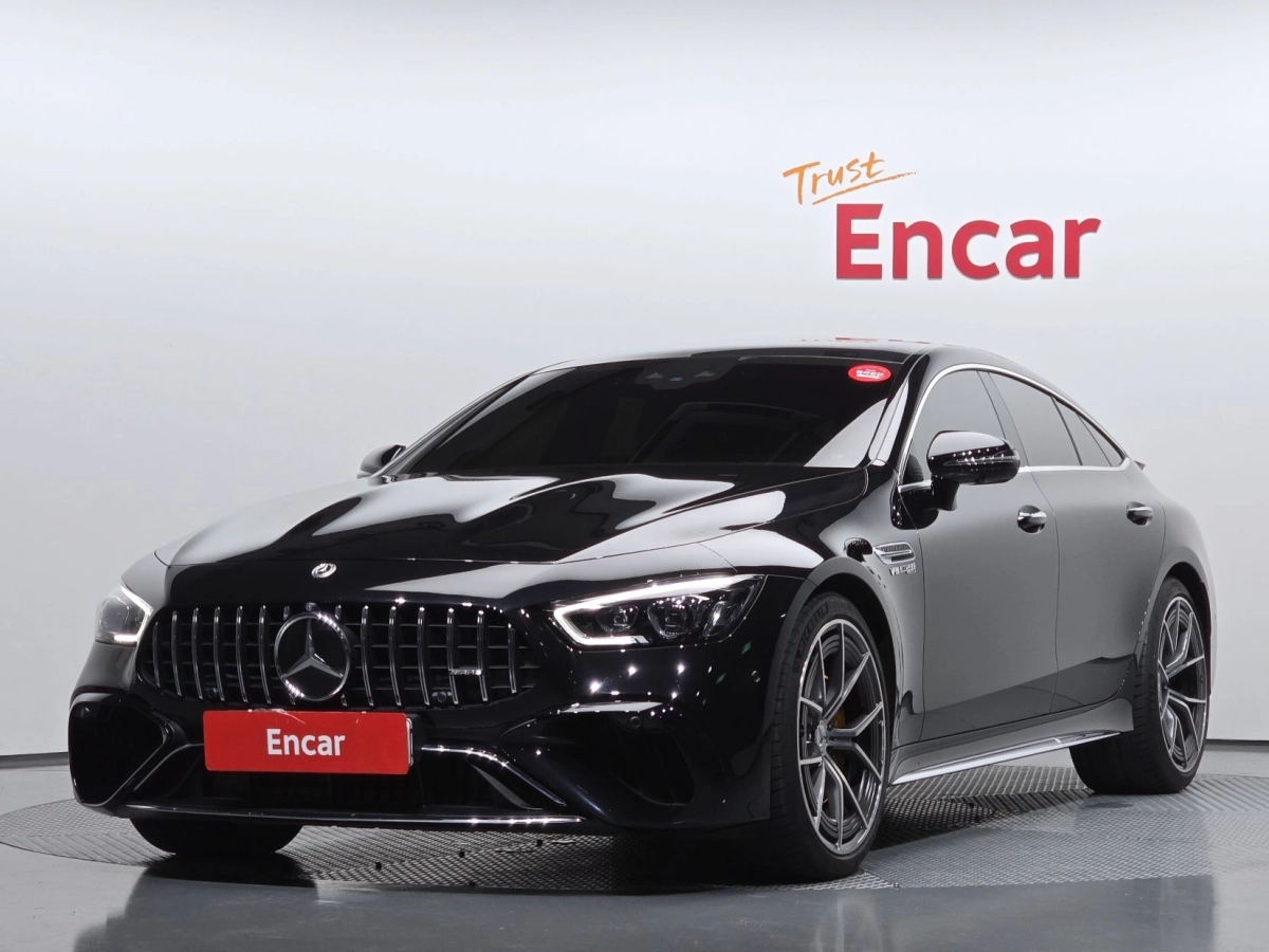 MERCEDES BENZ AMG GT  2023