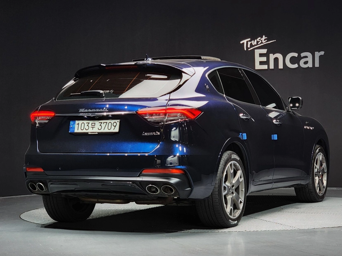 MASERATI LEVANTE