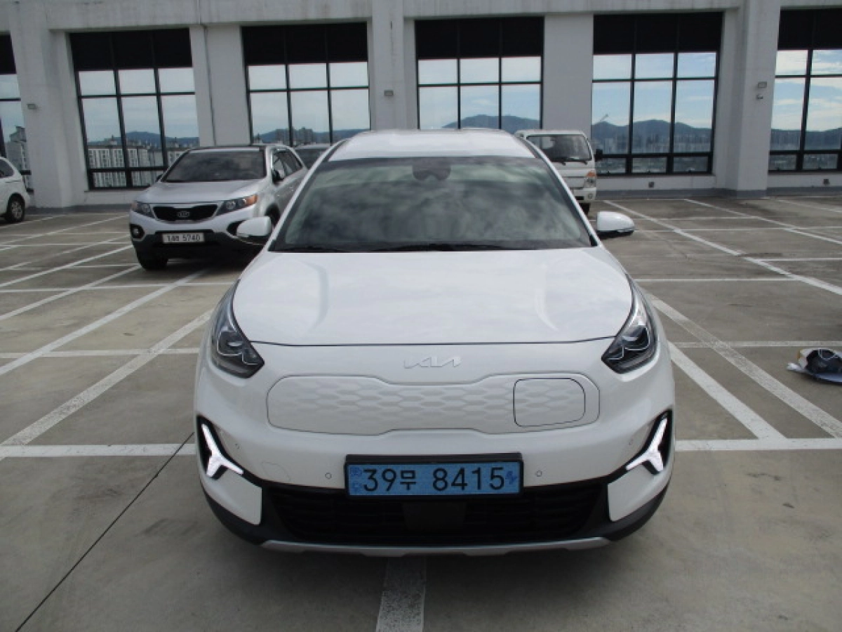 KIA NIRO PLUS