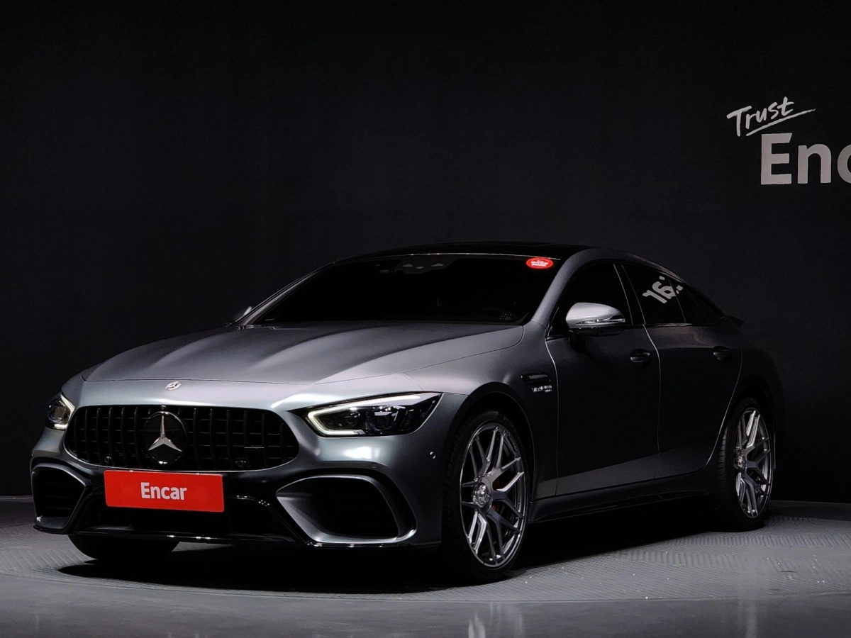 MERCEDES BENZ AMG GT  2021