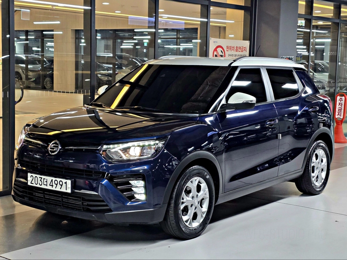 SSANGYONG TIVOLI VERY NEW