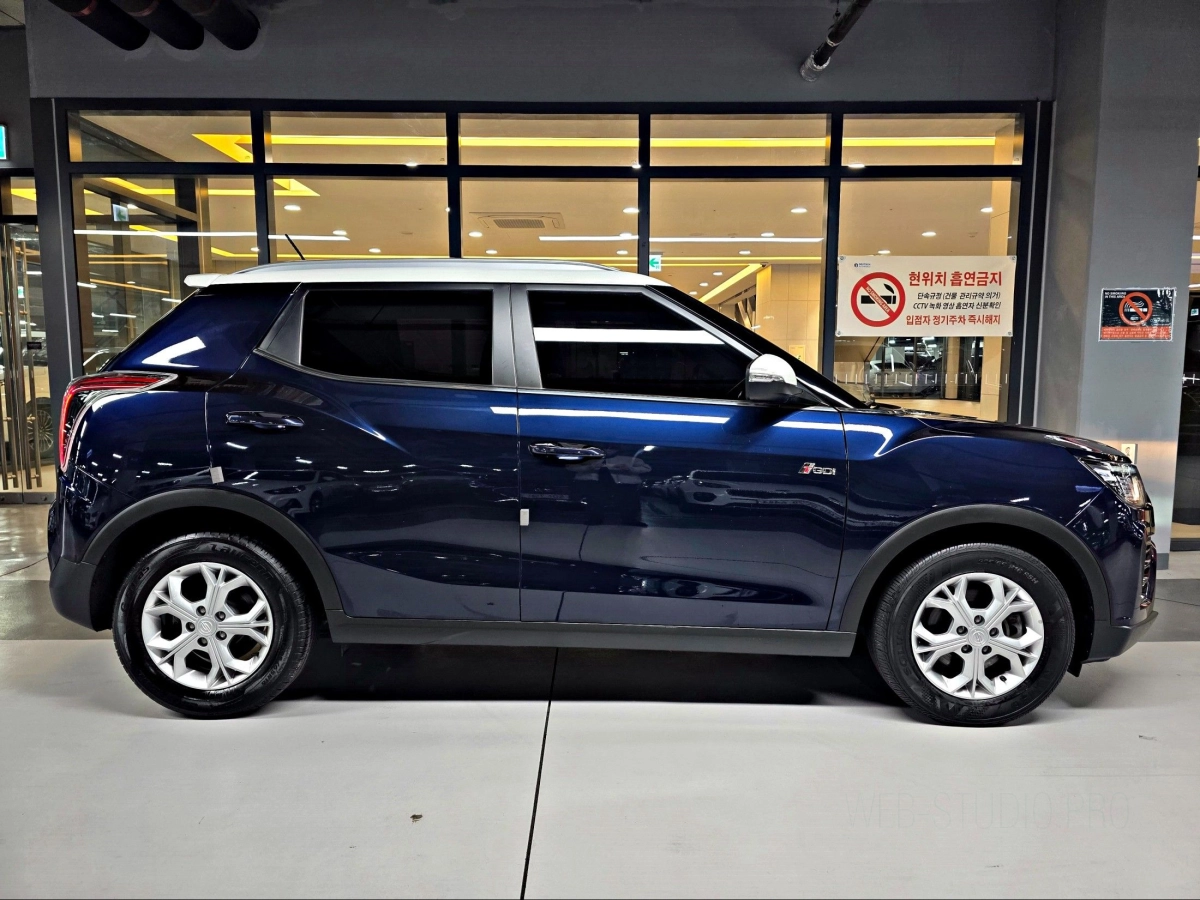 SSANGYONG TIVOLI VERY NEW