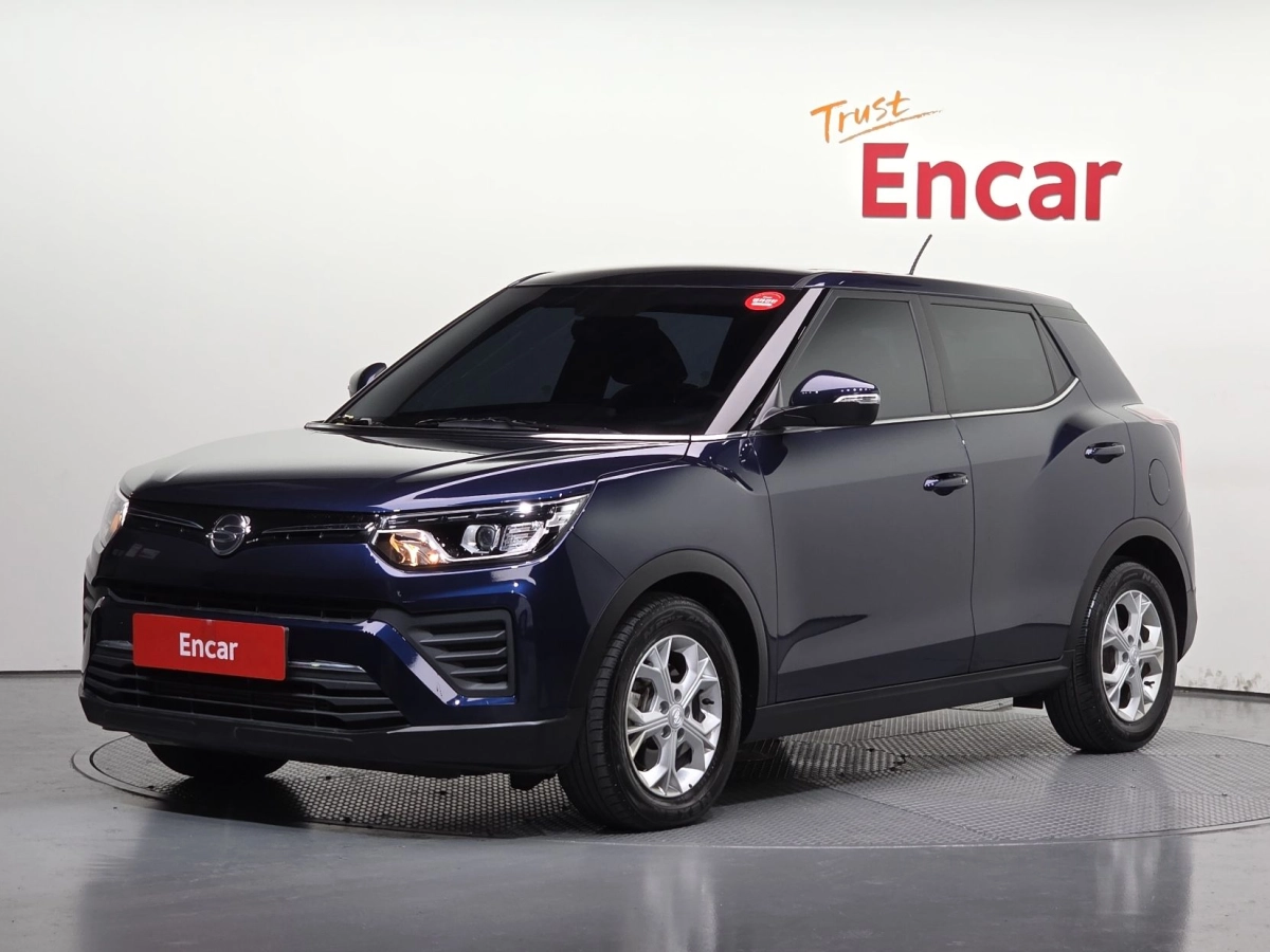 SSANGYONG TIVOLI VERY NEW