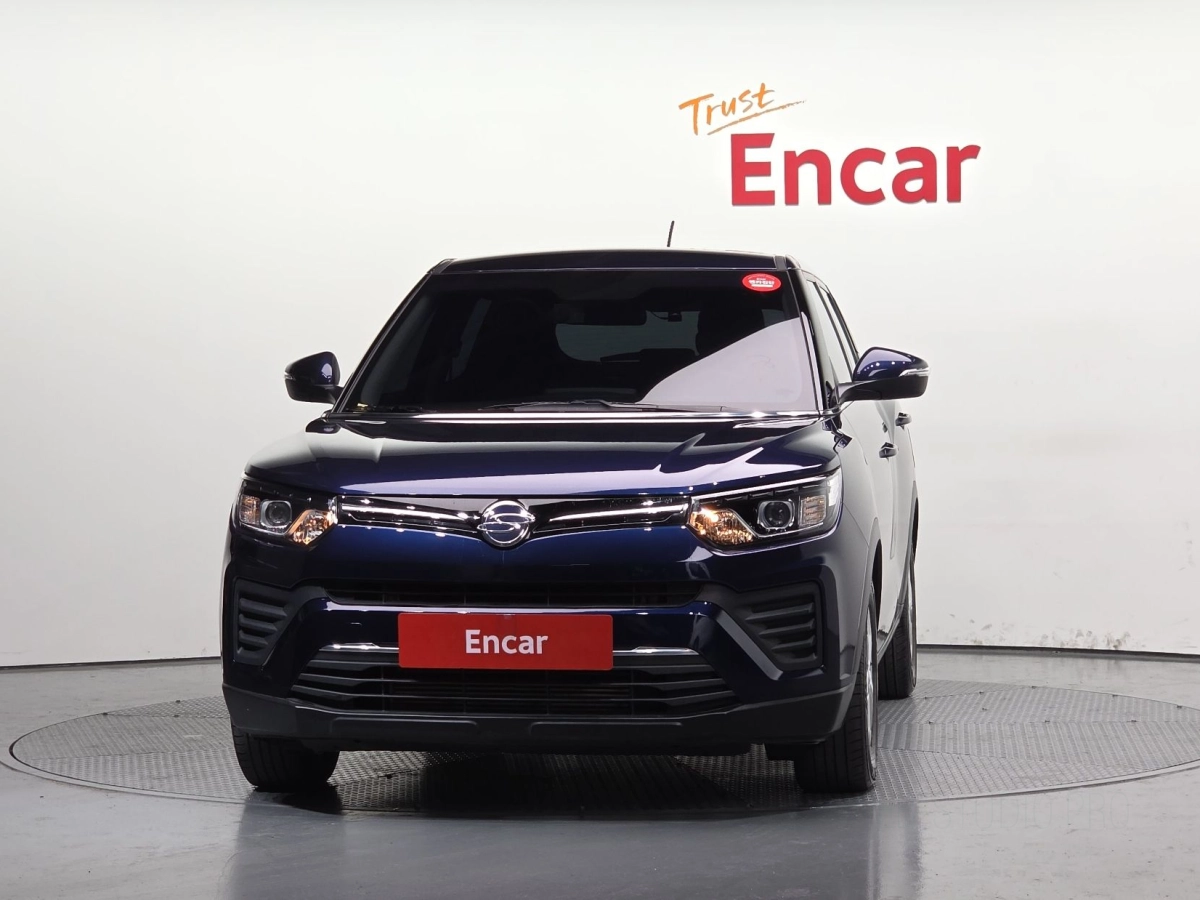 SSANGYONG TIVOLI VERY NEW