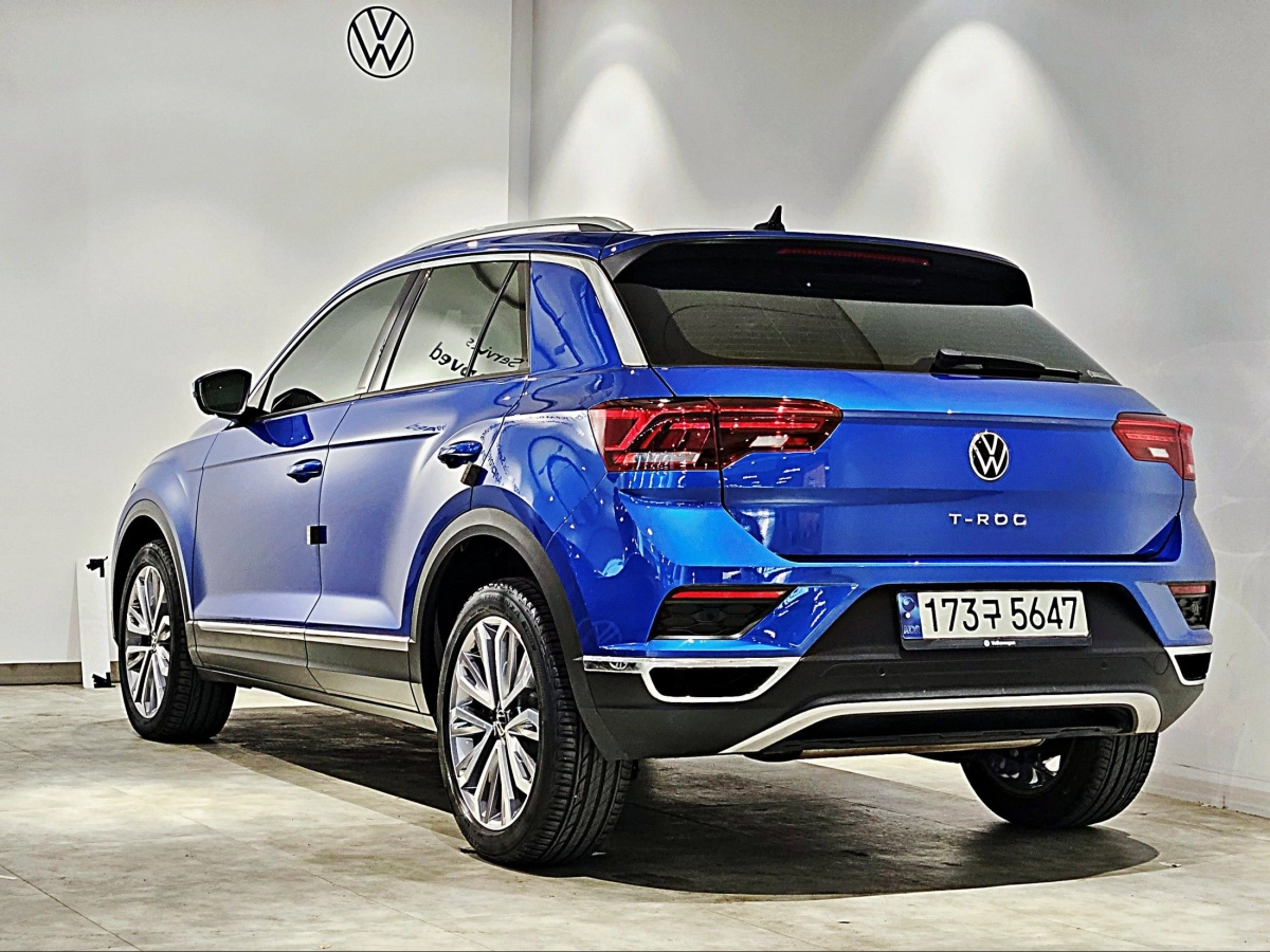 VOLKSWAGEN T-ROC