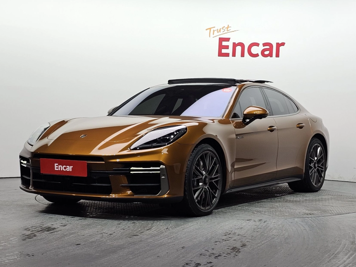 PORSCHE PANAMERA 972  2024