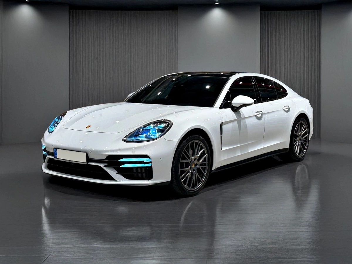 PORSCHE PANAMERA 971