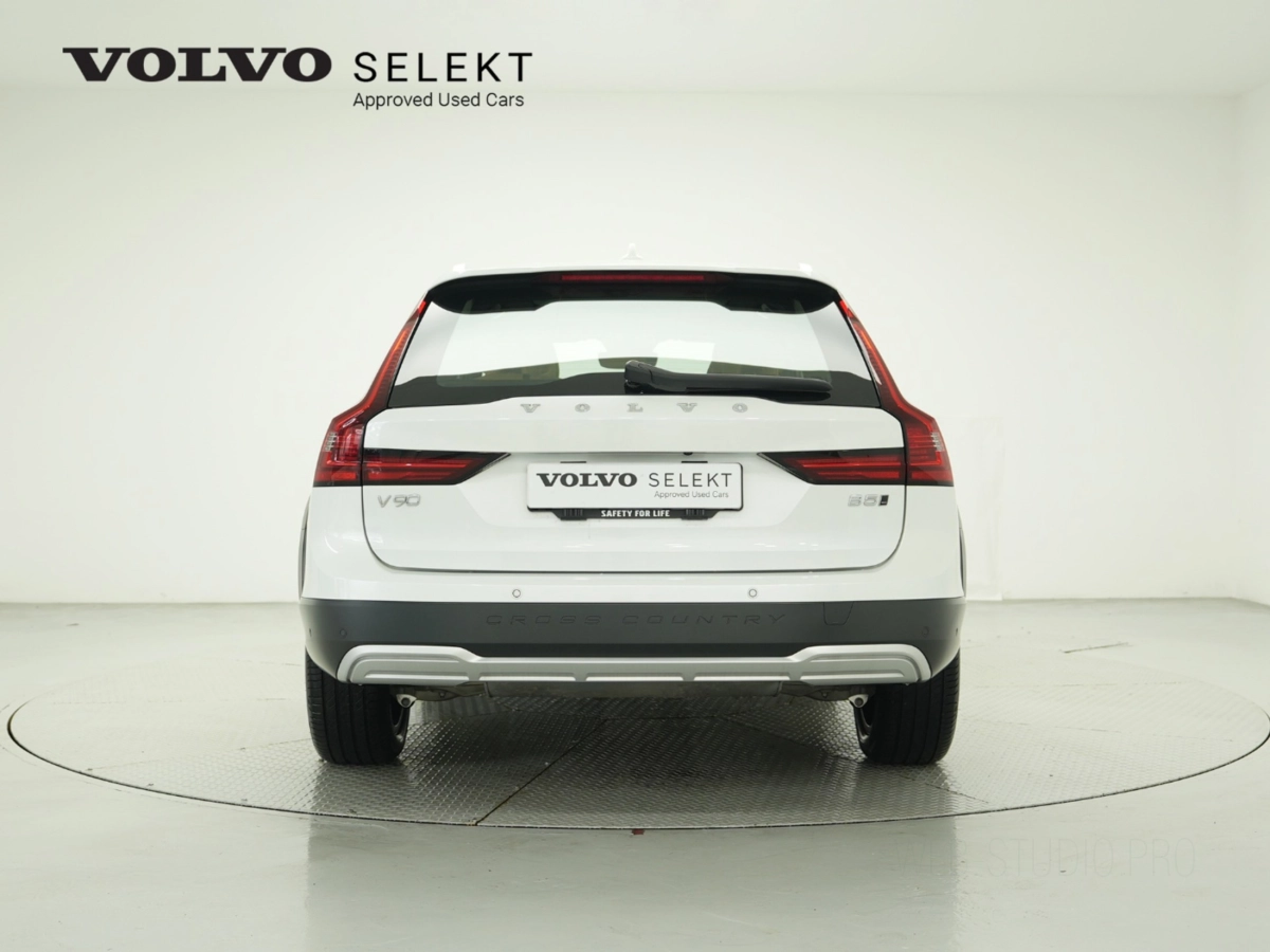 VOLVO V90 CROSS COUNTRY