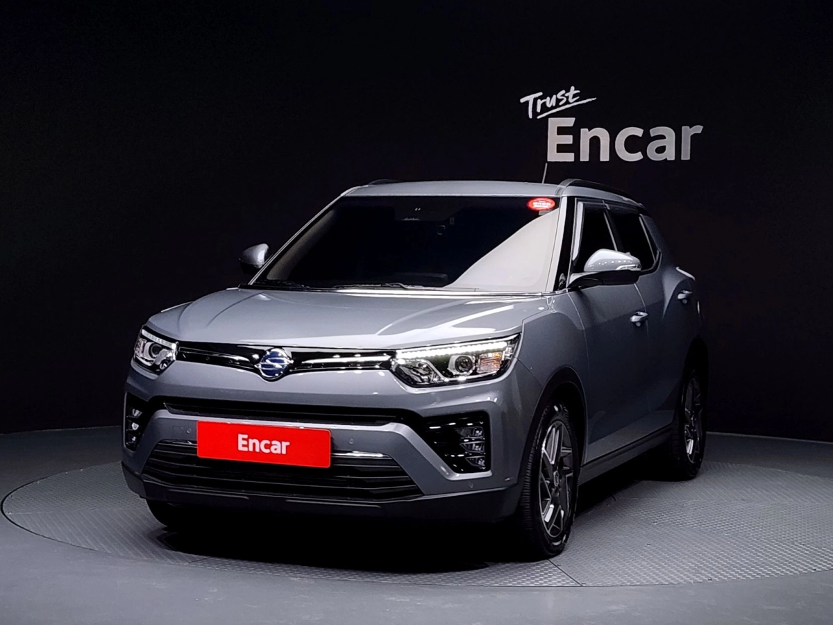 SSANGYONG TIVOLI VERY NEW