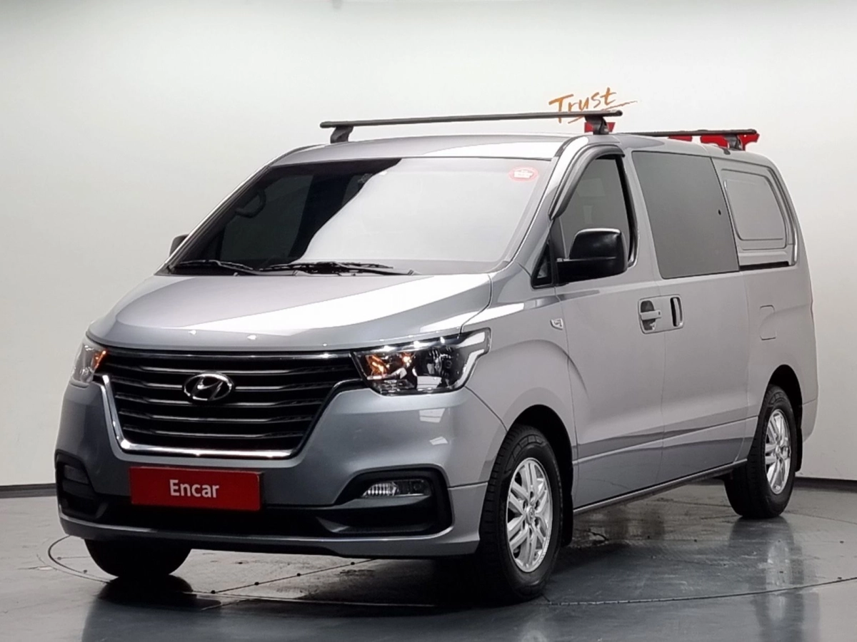 HYUNDAI STAREX GRAND  2021