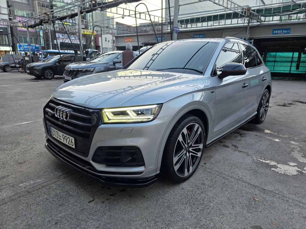 AUDI SQ5 FY