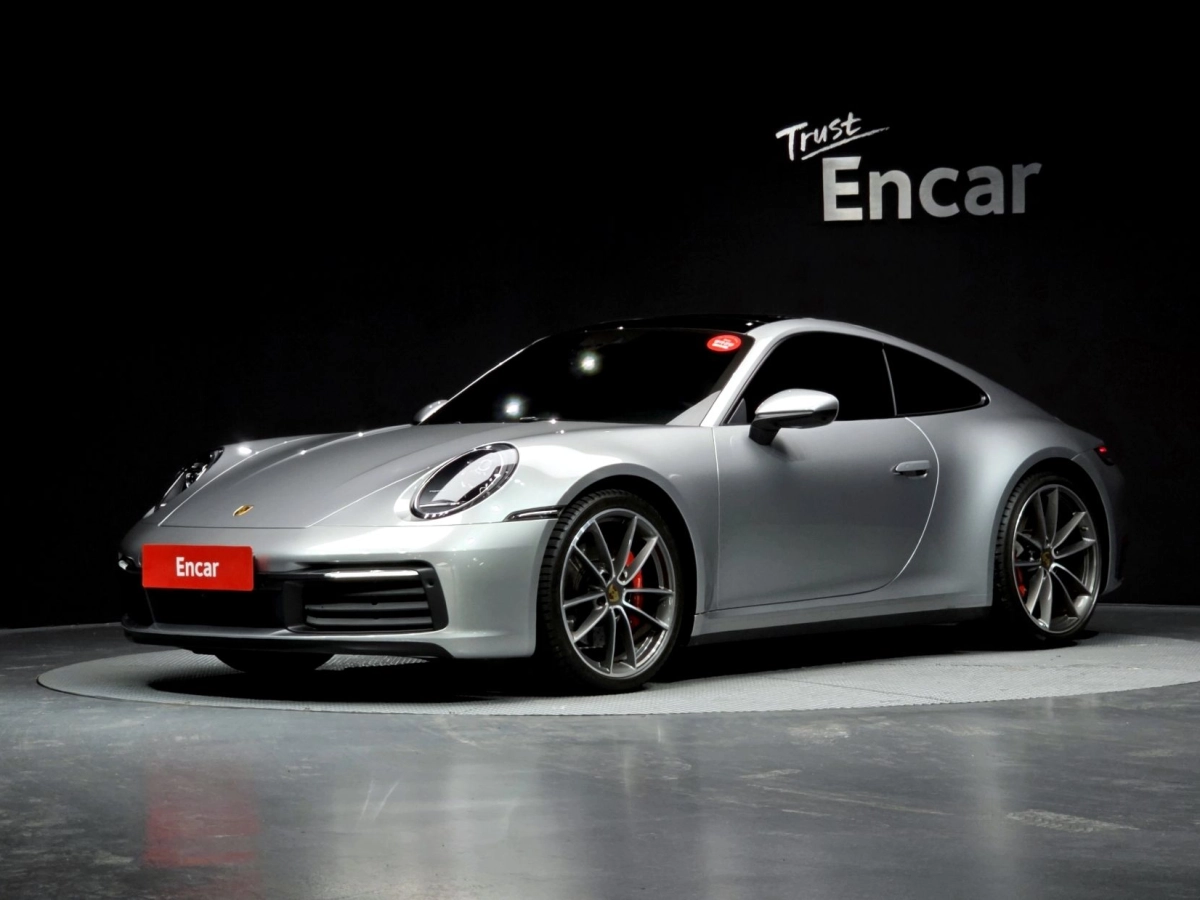 PORSCHE 911 992  2024