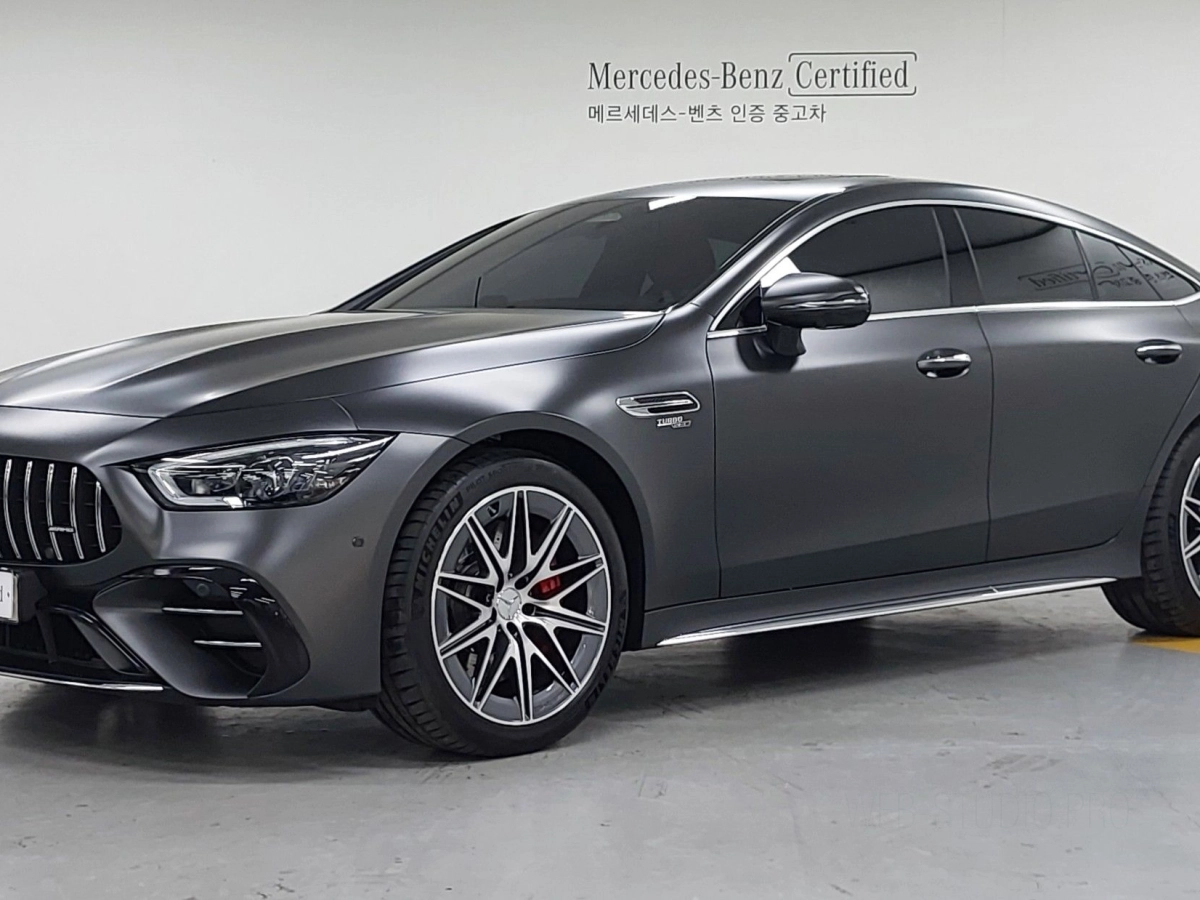 MERCEDES BENZ AMG GT