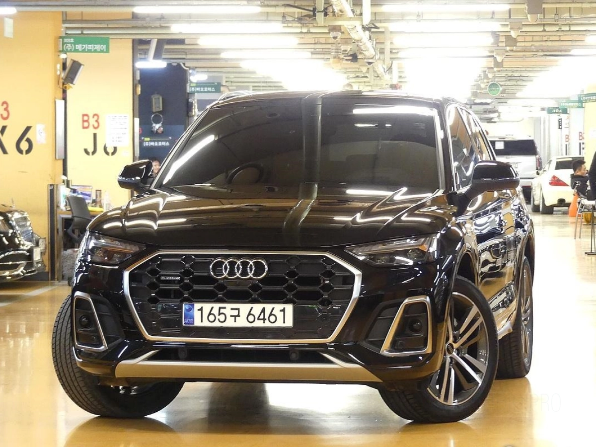AUDI Q5 FY