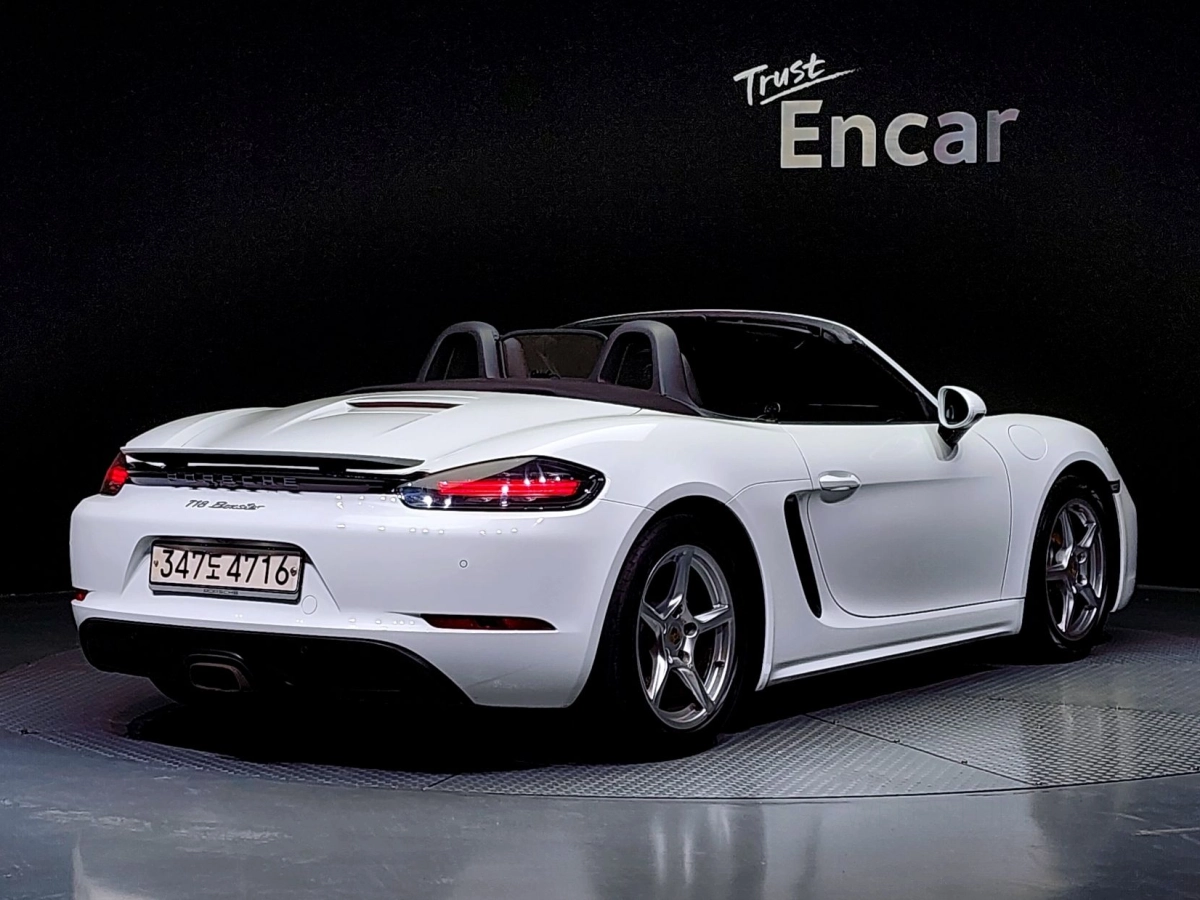PORSCHE 718 BOXSTER