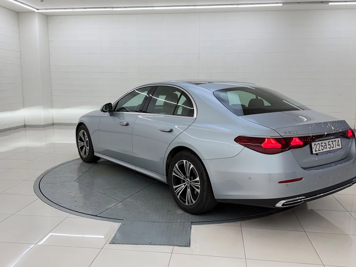 MERCEDES BENZ E-CLASS W214