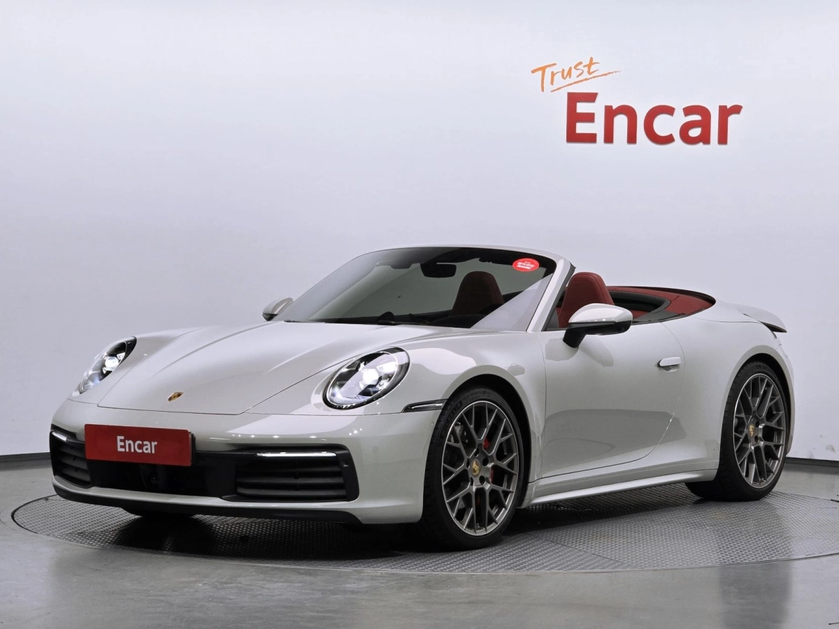 PORSCHE 911 992  2024