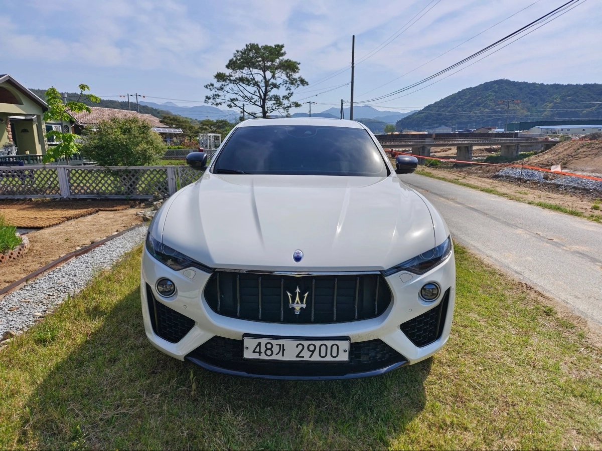 MASERATI LEVANTE