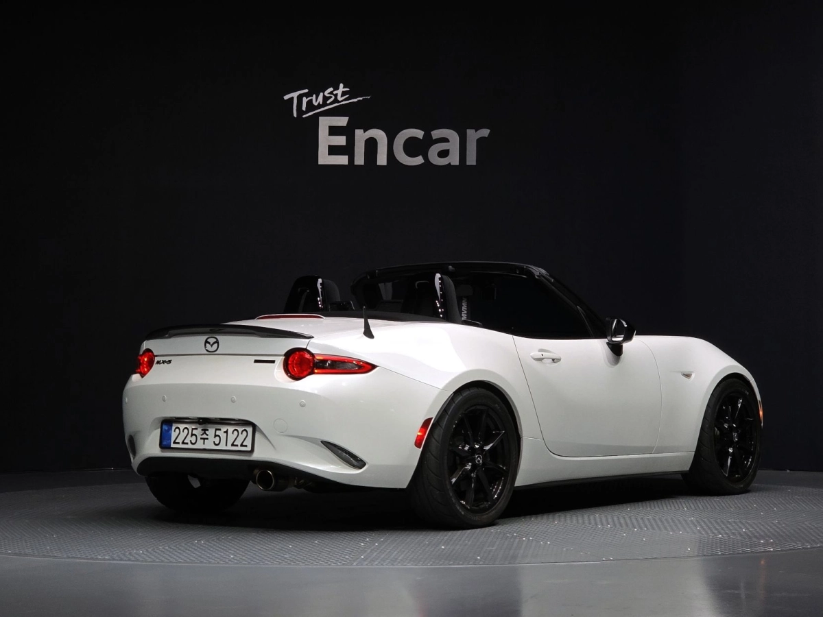 MAZDA MX-5