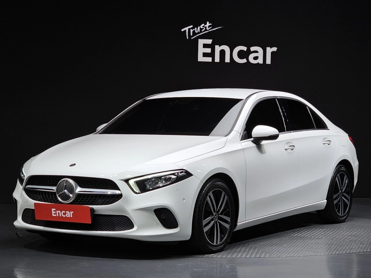 MERCEDES BENZ A-CLASS W177