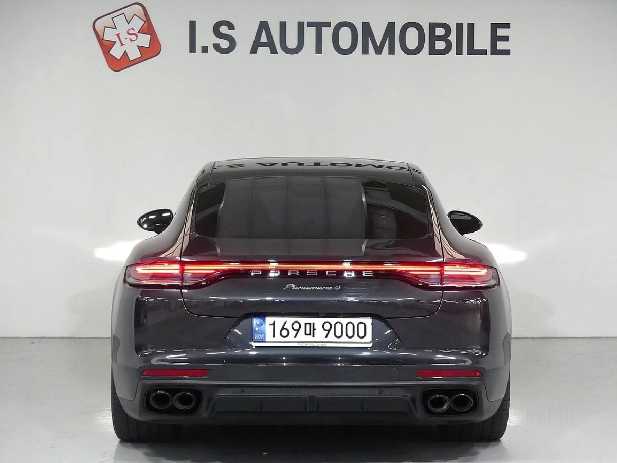 PORSCHE PANAMERA 971