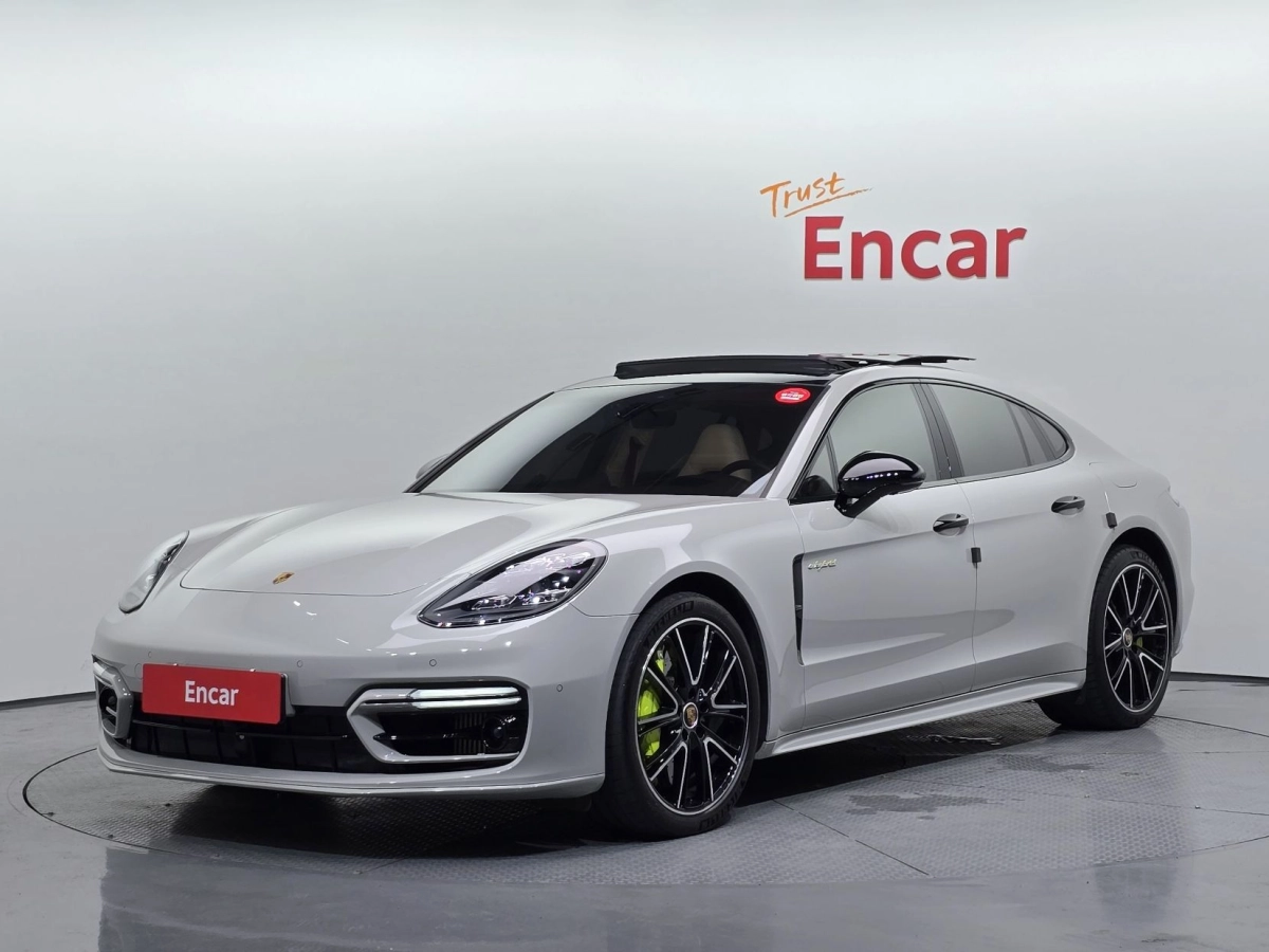 PORSCHE PANAMERA 971