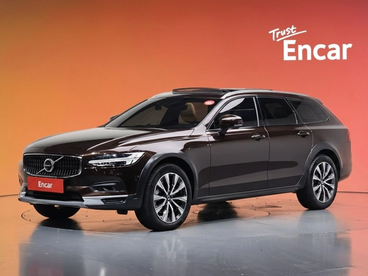 VOLVO V90 CROSS COUNTRY  2021