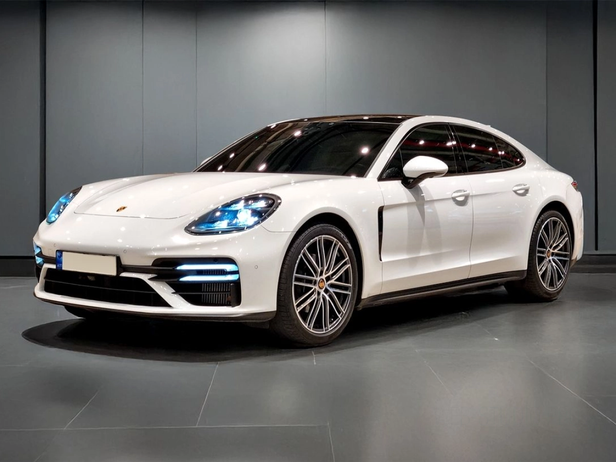 PORSCHE PANAMERA 971