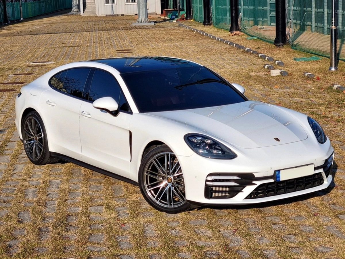 PORSCHE PANAMERA 971