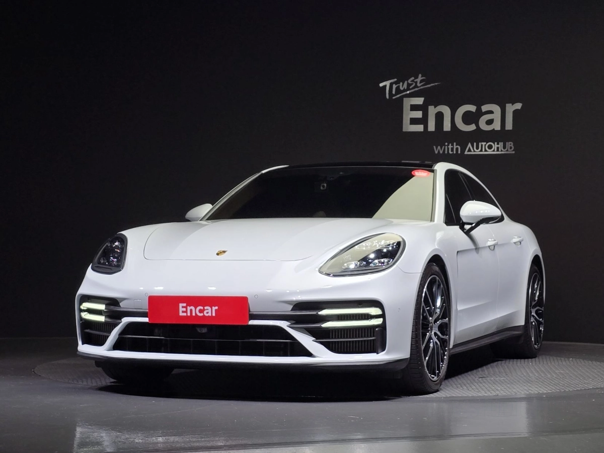 PORSCHE PANAMERA 971