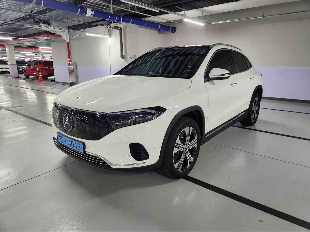 MERCEDES BENZ EQA H243