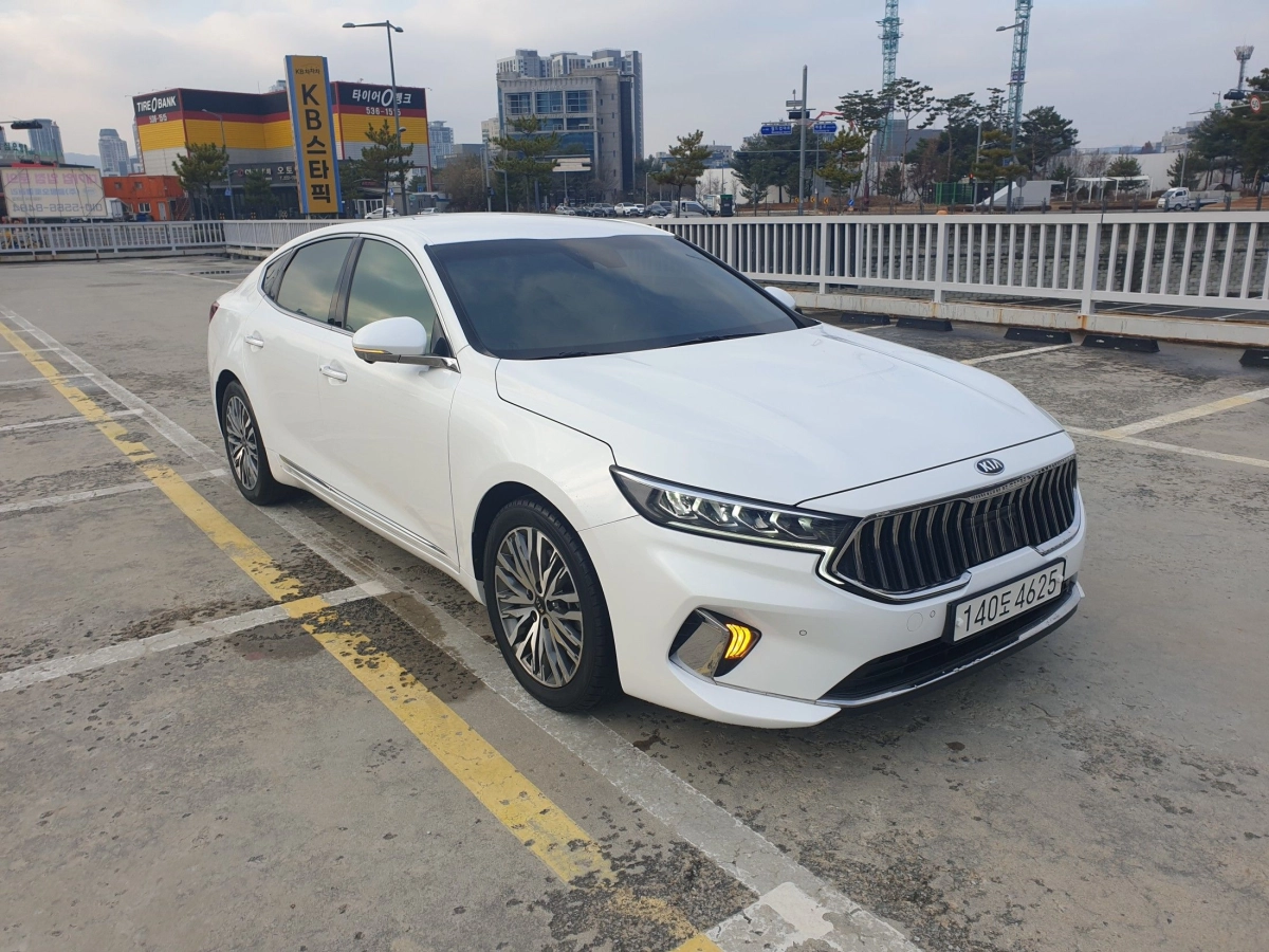 KIA K7 PREMIER