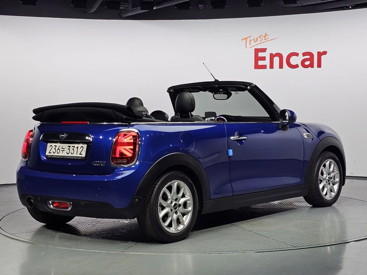 MINI COOPER CONVERTIBLE