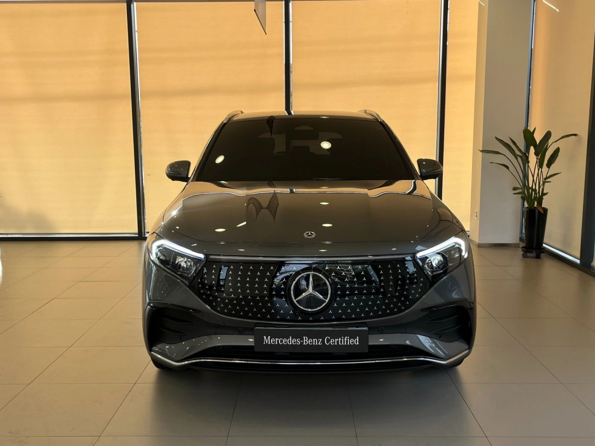 MERCEDES BENZ EQA H243