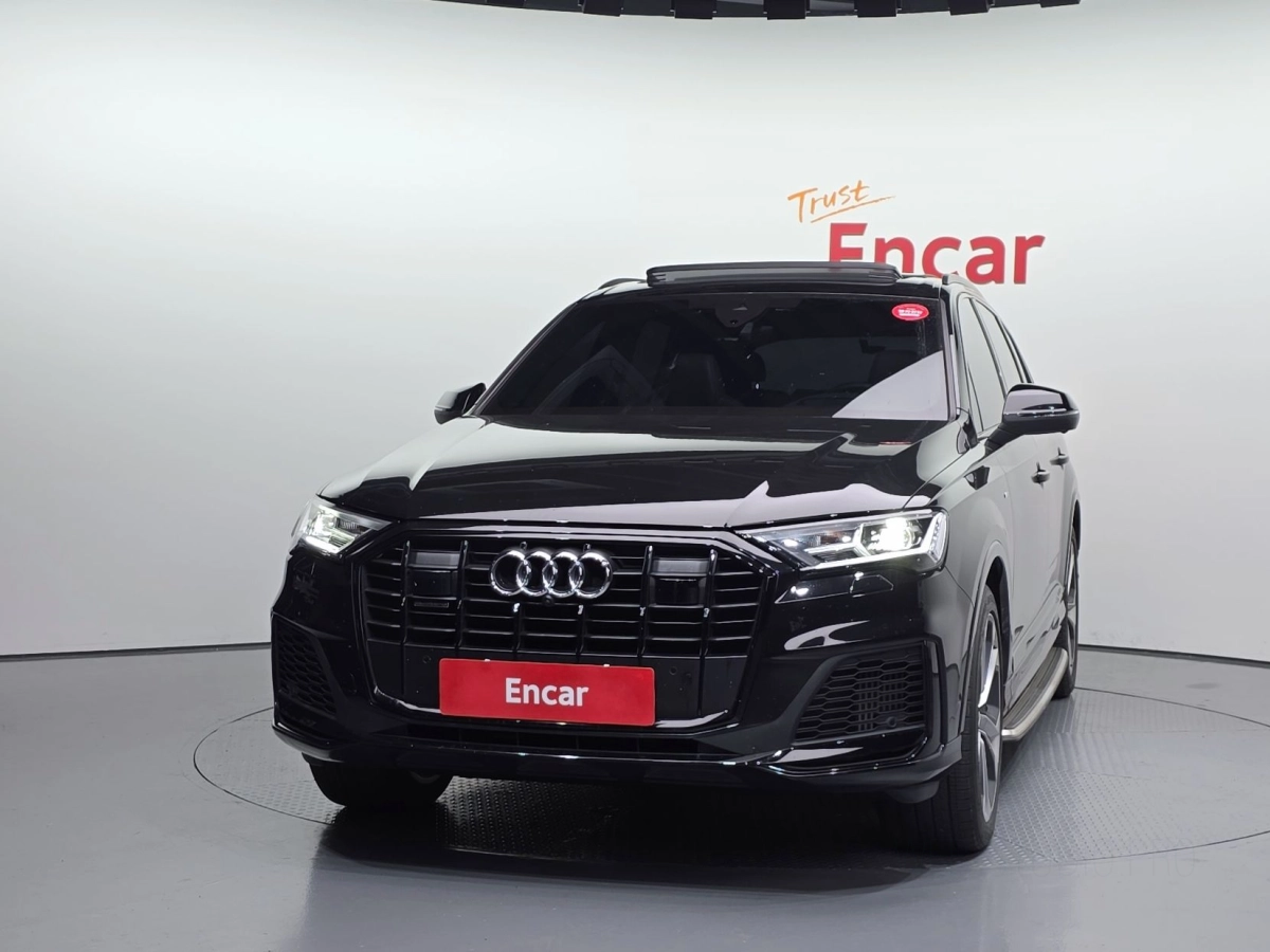 AUDI Q7 4M
